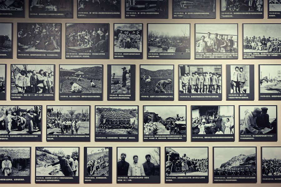 Photo history overview timeline