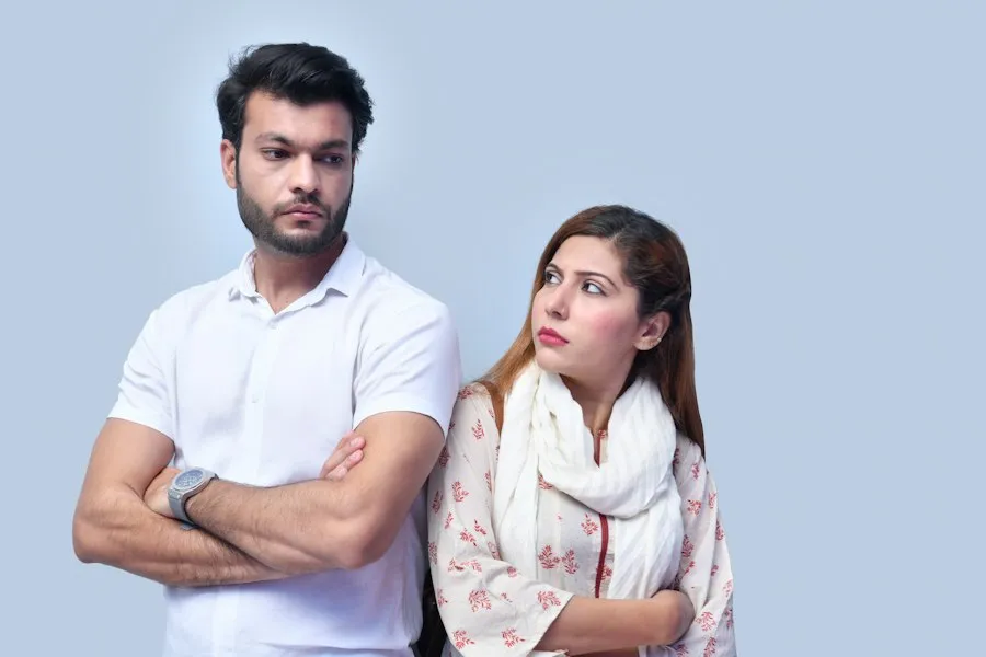 Photo common relationship communication mistakes